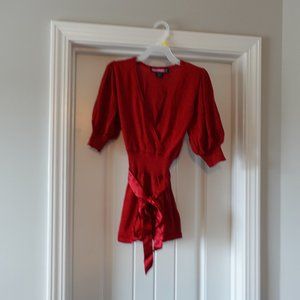 Say What medium shortsleeve red vneck top